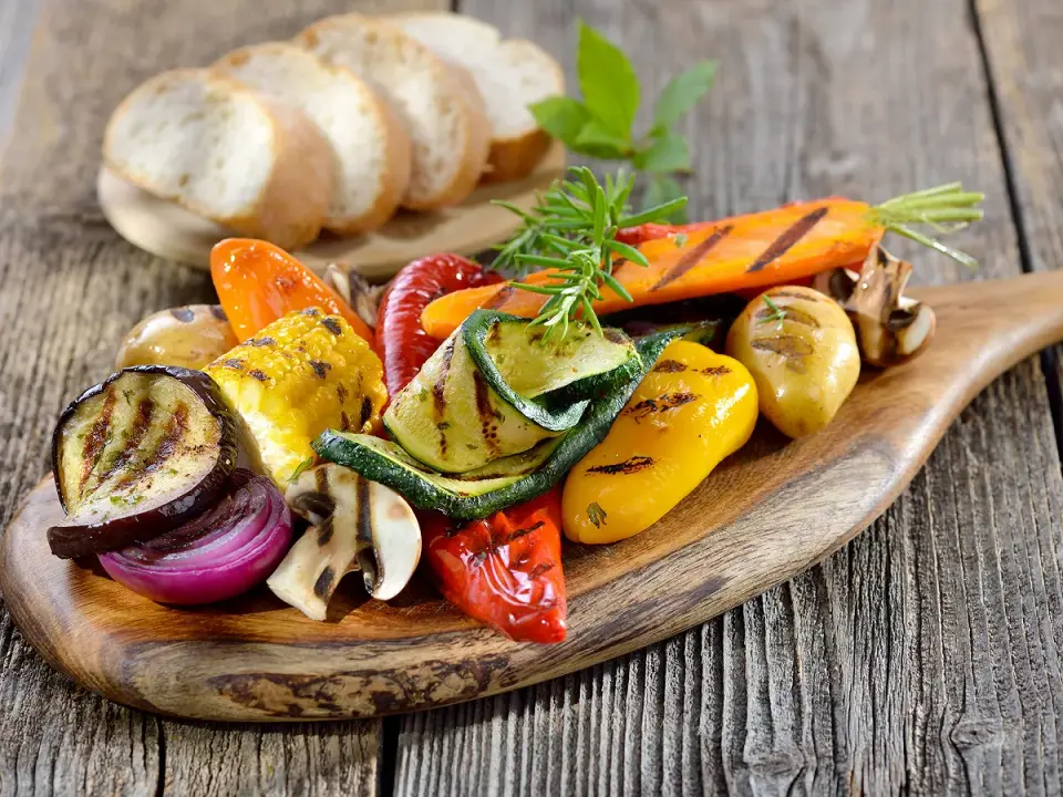 Crème balsamique sur les grillades - les bons gestes au barbecue